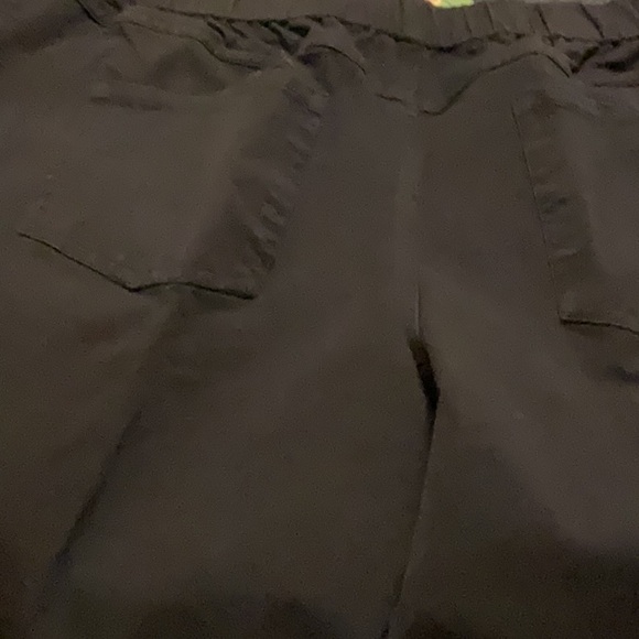 Issac Mizrahi live 24/7 stretch pants. - Picture 6 of 7